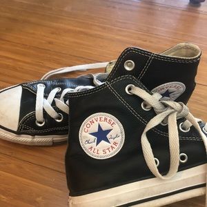 Converse Chuck Taylors All Star Leather Hi
